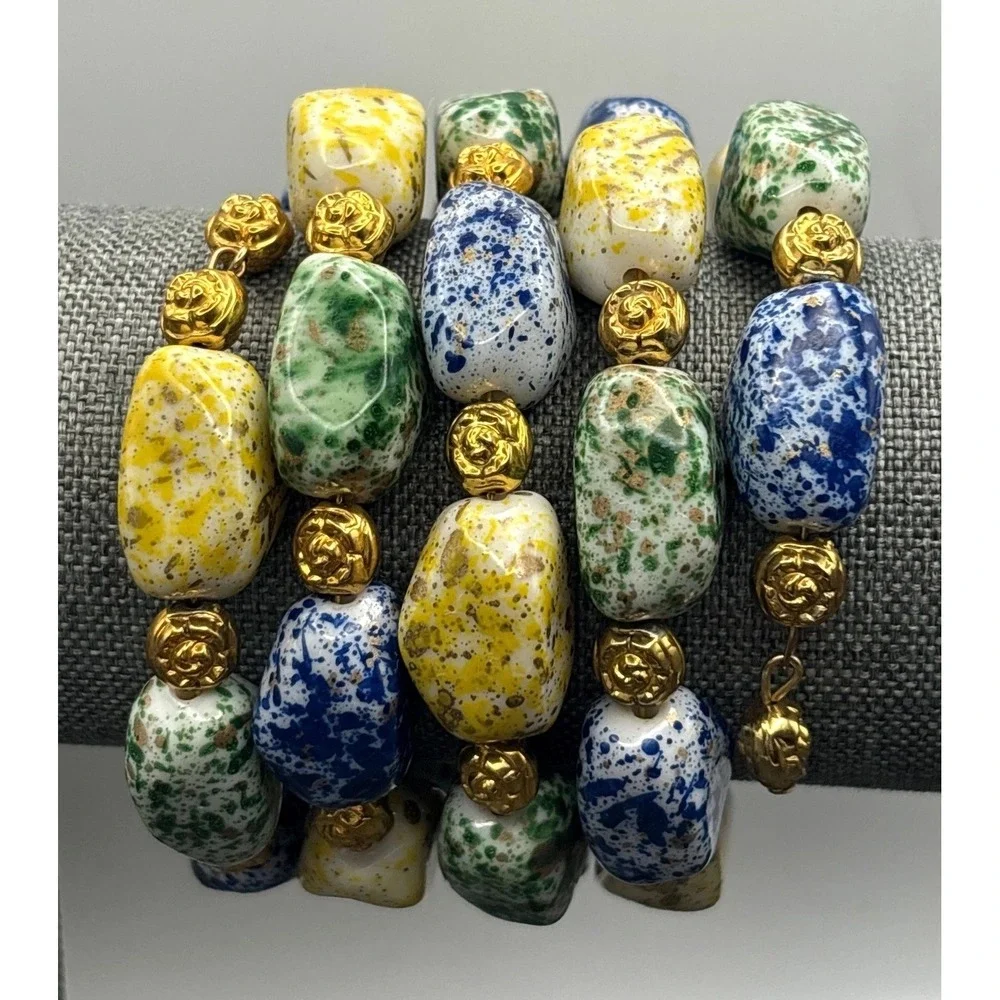 Vintage Speckled Beaded Bracelet Blue Yellow Green Rose Spacer Gold Tone